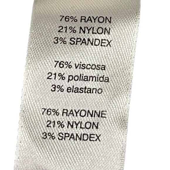 Chicos Womens Navy Ponte Knit Stretch Pull On Tapered Leg Ankle Pants sz 1 /M - Picture 15 of 16